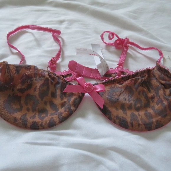 Urban Outfitters Other - Out From Under Unlined Animal Print Pink/Tan Bra  36D